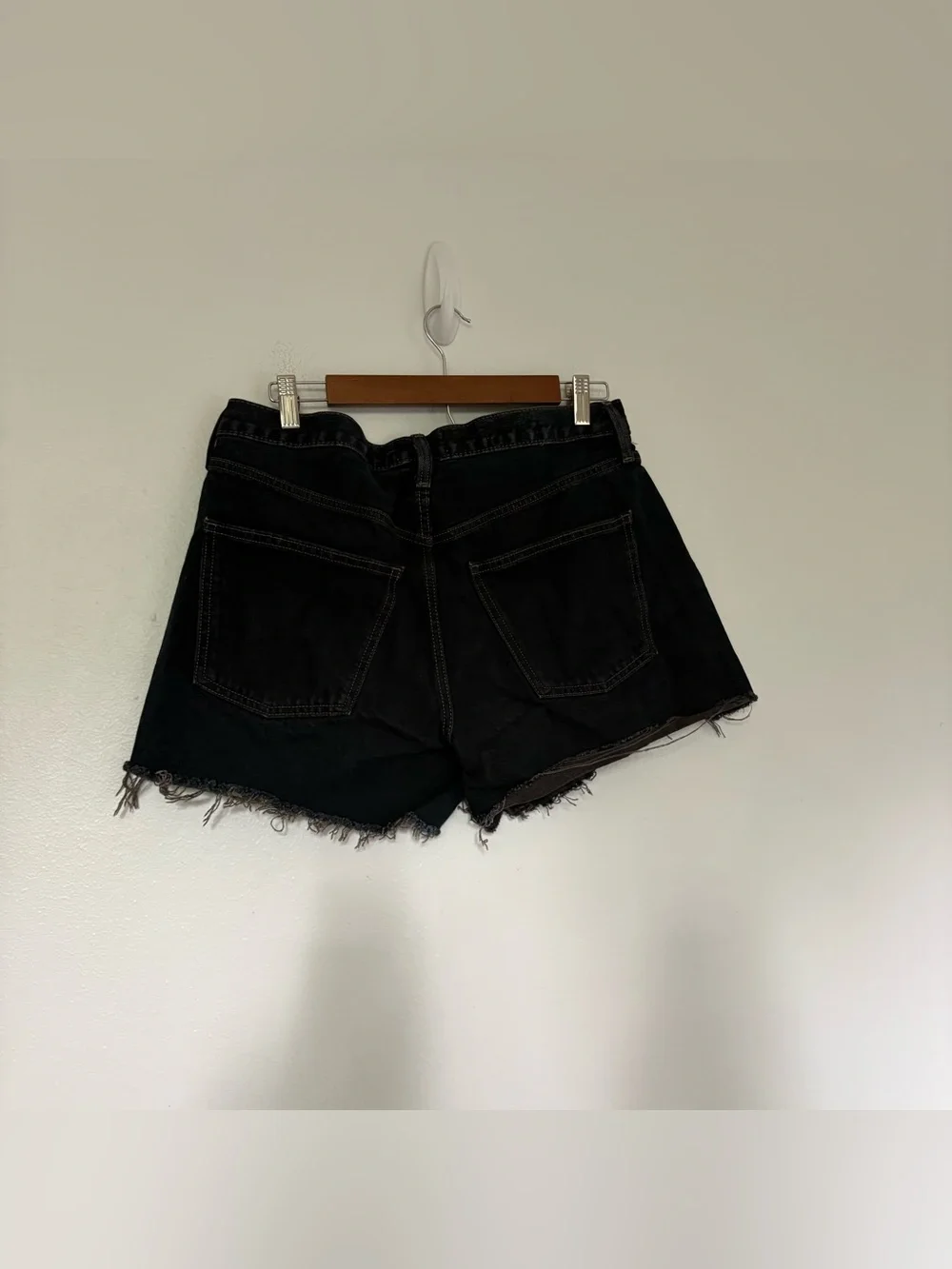 Universal Thread Black Cutoff 90s Baggy Jean Shorts Size Women’s 10 Casual Denim